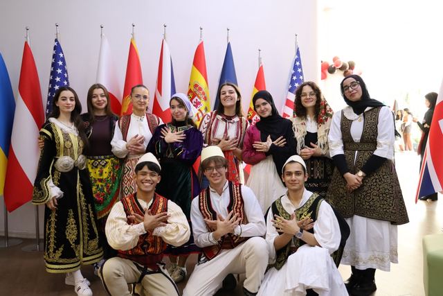 Aktivitet i Zyrës së Studentëve Ndërkombëtarë, foto 21 nga 43