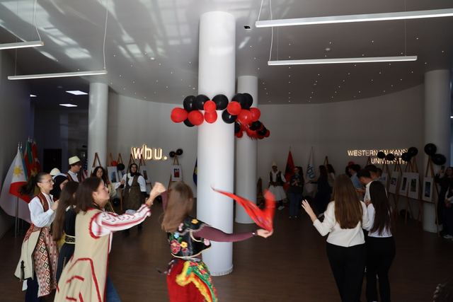 Aktivitet i Zyrës së Studentëve Ndërkombëtarë, foto 9 nga 43